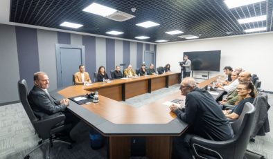 Seçer: Mersin sanatla büyüyen, enerjisi yüksek bir kent