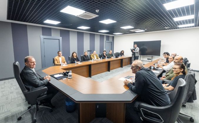 Seçer: Mersin sanatla büyüyen, enerjisi yüksek bir kent