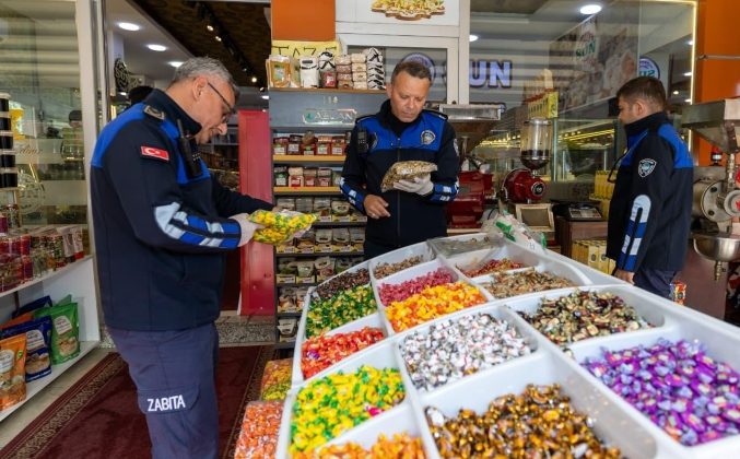 Yenişehir’de Bayram denetimi; Fahiş fiyata ve güvenilir olmayan gıdaya geçit yok
