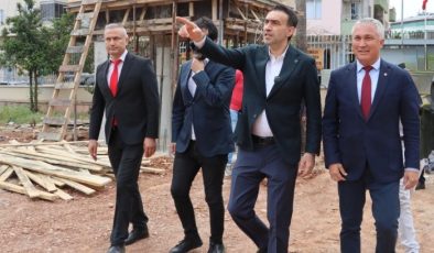 AK Parti Mersin İl Başkanlığı Açıkladı: 86 Okul Yeniden İnşa Edildi, 52’si Yolda