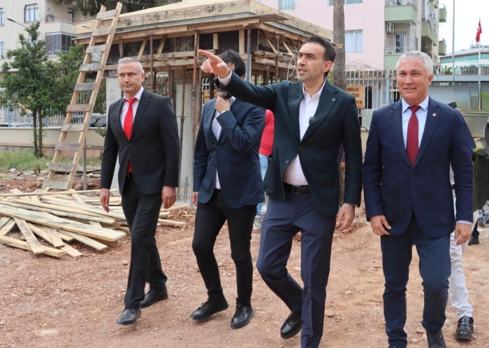 AK Parti Mersin İl Başkanlığı Açıkladı: 86 Okul Yeniden İnşa Edildi, 52’si Yolda