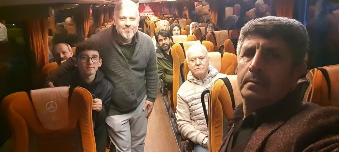 Anamur’da Umre Yolcuları gece yarısı dualarla uğurlandı