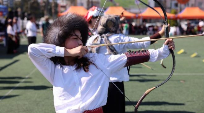 Mersin’de geleneksel okçuluk şöleni: 13 ilçeden toplam 150 sporcu katıldı