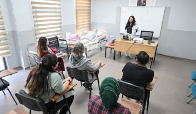 Büyükşehir Belediyesi’nin ücretsiz kursları istihdamın yolunu açıyor