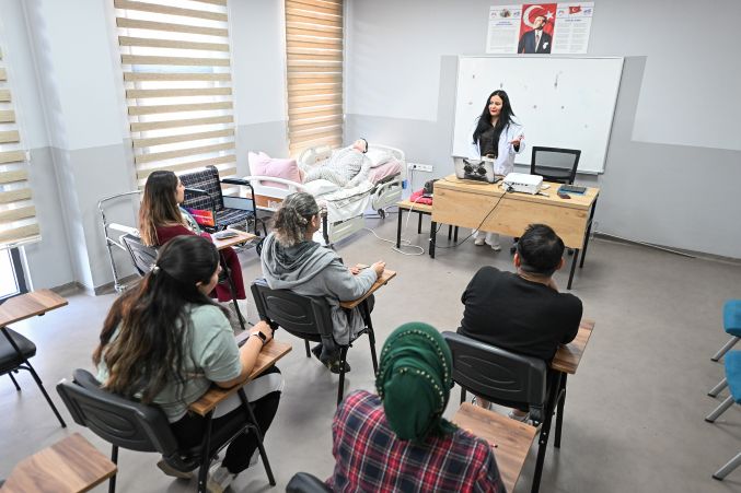 Büyükşehir Belediyesi’nin ücretsiz kursları istihdamın yolunu açıyor
