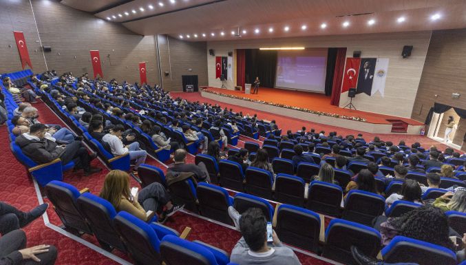 Büyükşehir’den üniversite adaylarına ‘Meslek Tanıtım Semineri’
