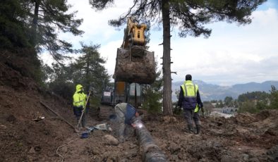 MESKİ’den heyelanda zarar gören içme suyu hattına müdahale