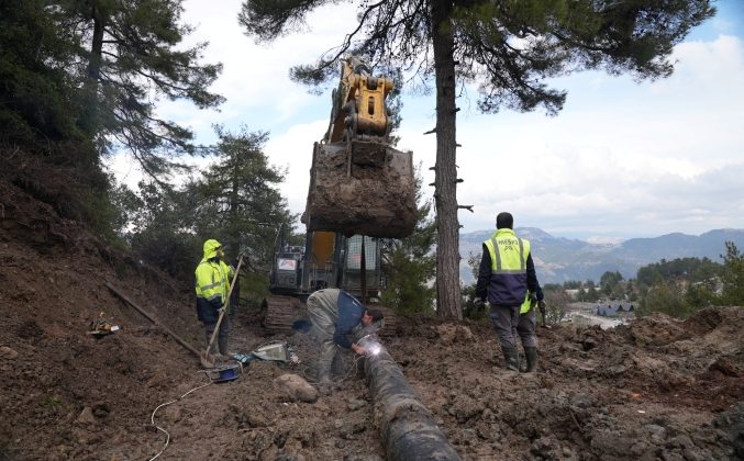 MESKİ’den heyelanda zarar gören içme suyu hattına müdahale