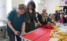 Akdeniz Belediyesi Sanat Evleri, kadınlara yaşam sevinci aşılıyor
