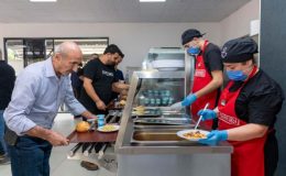 Yenişehir’de bir çorba parasına 3 çeşit yemek