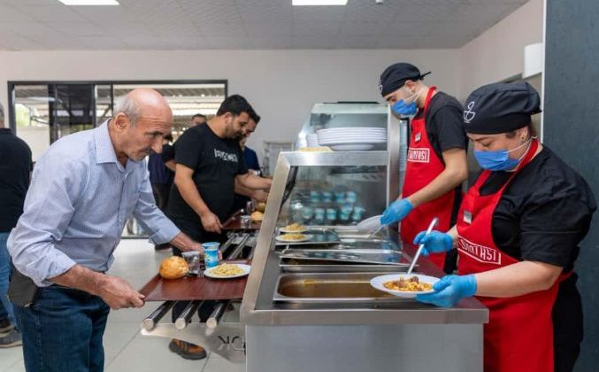 Yenişehir’de bir çorba parasına 3 çeşit yemek