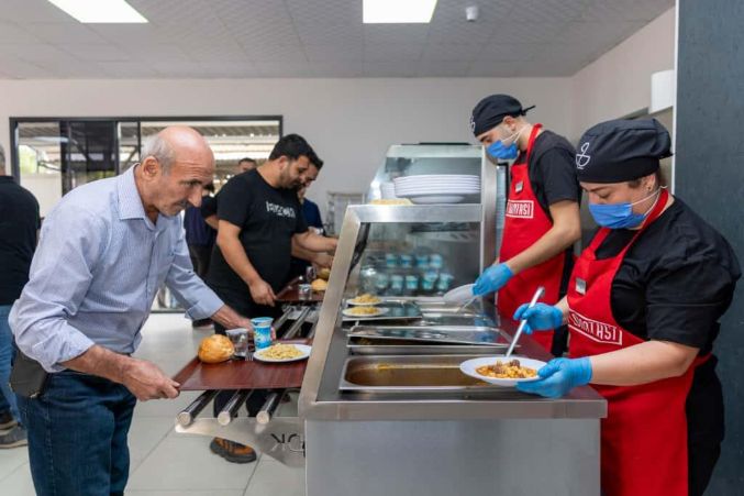 Yenişehir’de bir çorba parasına 3 çeşit yemek
