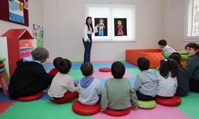 Akdeniz’de örnek çalışma: hem çocuklara hem ailelere ‘mahremiyet’ eğitimi