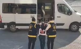 Mersin’de banka şubesini satırla gaspa kalkan maskeli şüpheli yakalandı