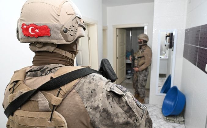 Mersin merkezli 3 ilde yasadışı bahis operasyonu: 40 Gözaltı, 19 tutuklama