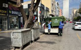 Mersin’in kent merkezinde çöp konteynerleri yenileniyor